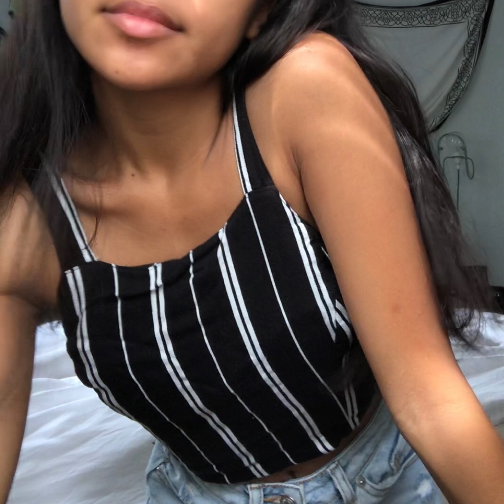 Hollister Tank
